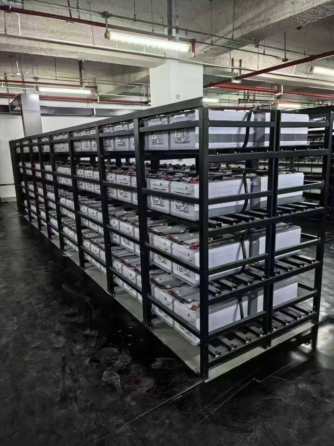 UPS系统蓄电池安装的电击防护